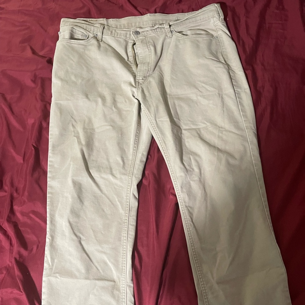Levi’s khaki pants